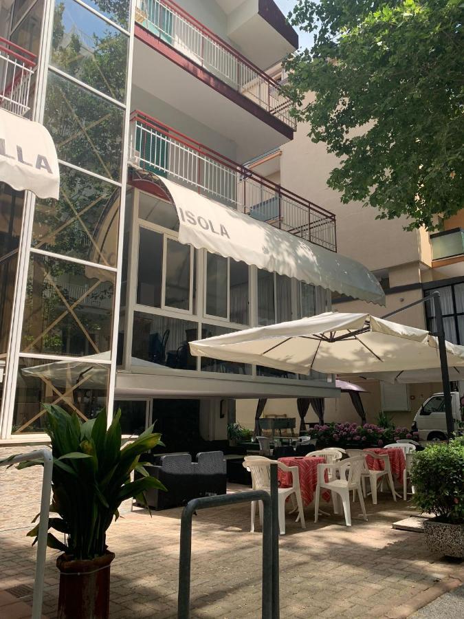 Hotel Villa Isola Римини Екстериор снимка