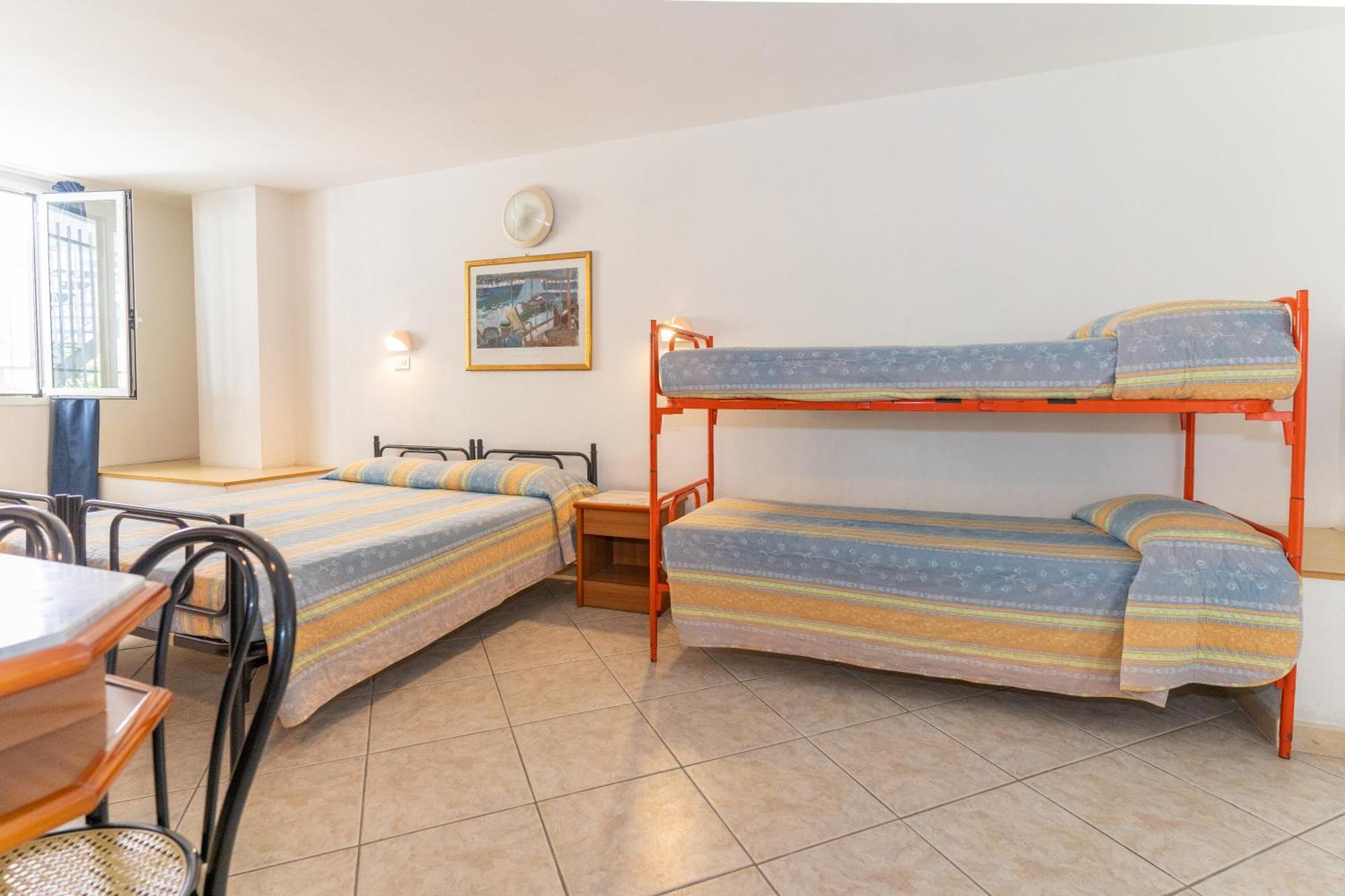 Hotel Villa Isola Римини Екстериор снимка